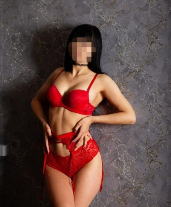 Альбина, 23 года, 2 размер груди